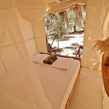 Club Beyaz База отдыха *